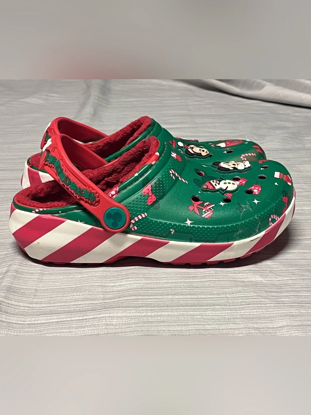 Disney Crocs Classic Lined Christmas Minnie Mickey Mouse Holiday Clogs Kids 13